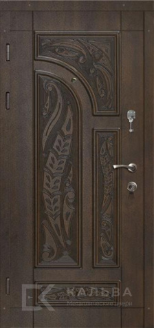 Фото №2 «Стальная дверь МДФ дуб с линиями и венге с узором №11»